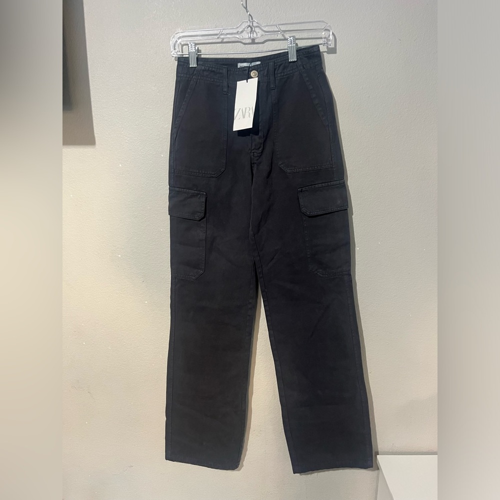Zara Mid Rise Straight Leg Cargo Pants Green Size 0 NWT